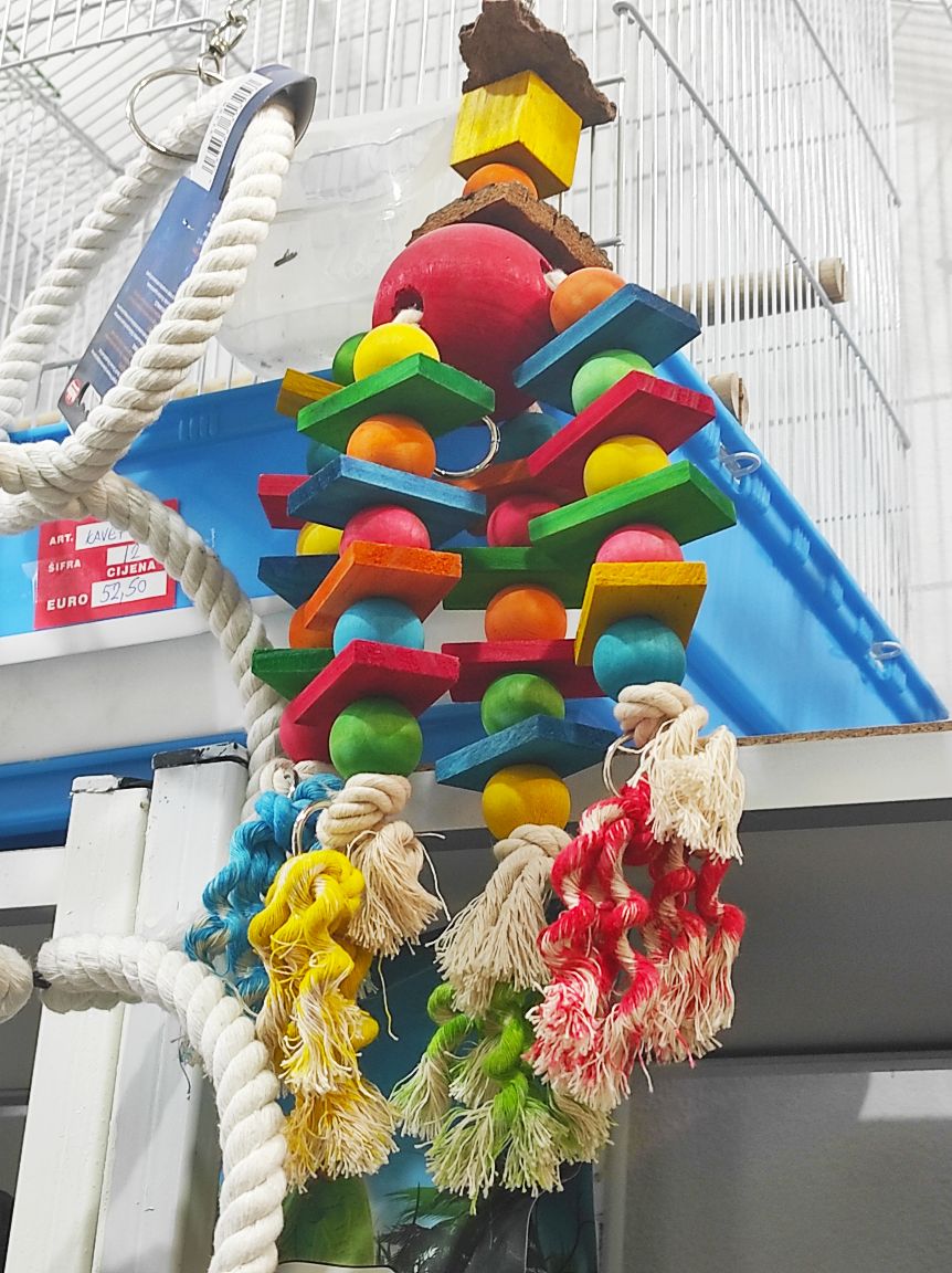 Igračka za papagaje sarena